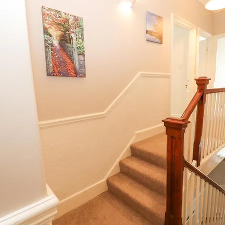 White House * קזיק