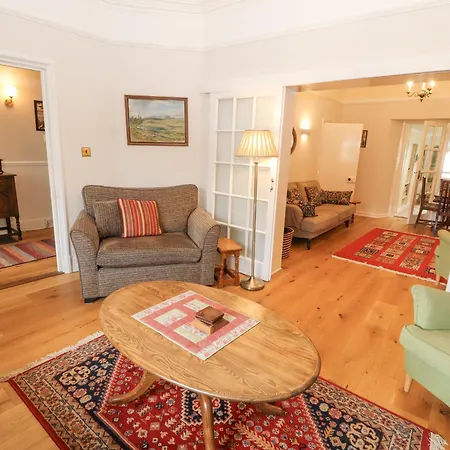 White House בית נופש *